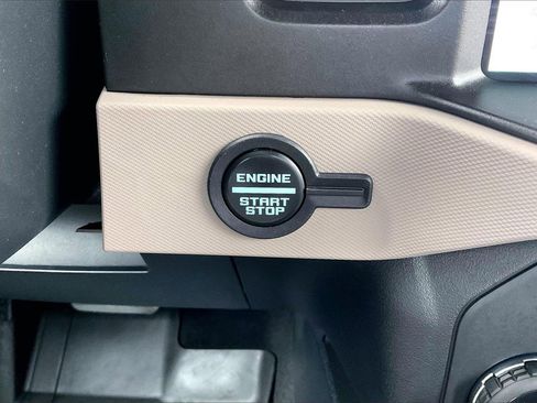 Used 2023 Ford Bronco Wildtrak image 27