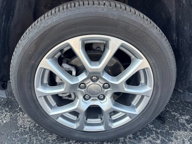 Used 2022 Jeep Compass Latitude AWD/4WD image 30