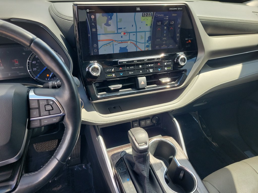 Used 2020 Toyota Highlander Limited AWD/4WD image 22