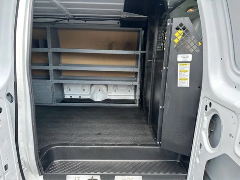 Used 2014 Ford E-150 and Econoline 150 image 23