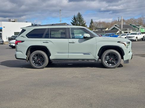 New 2026 Toyota Sequoia Platinum image 7