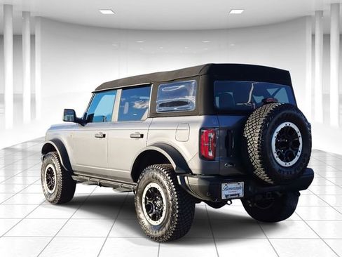 Used 2023 Ford Bronco Badlands w/ Sasquatch Package image 3
