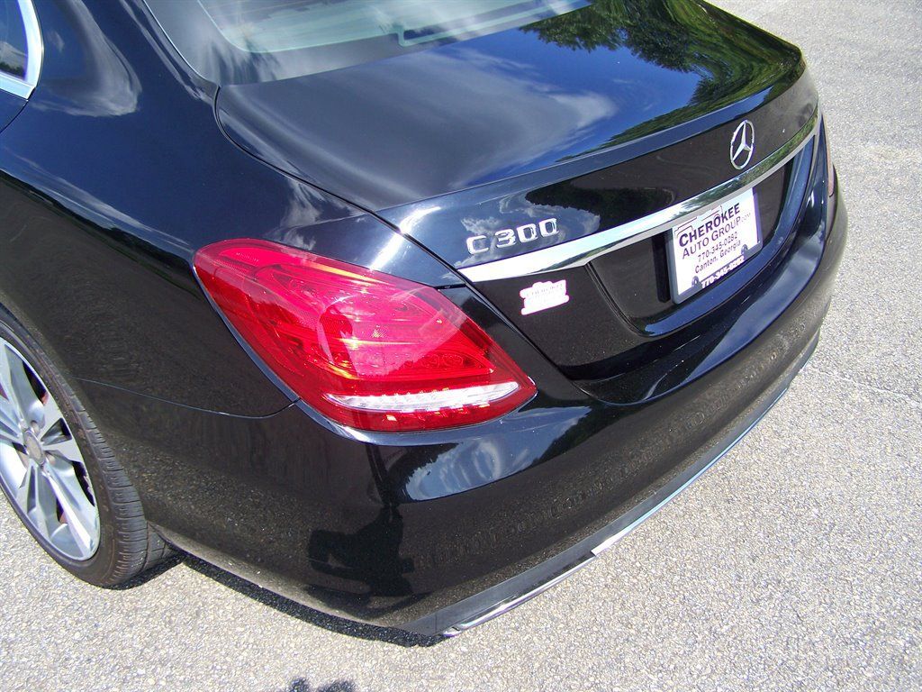 Used 2015 Mercedes-Benz C 300 Sedan image 29