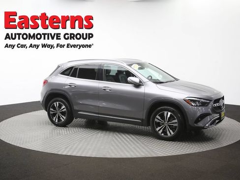 Used 2025 Mercedes-Benz GLA 250 image 44