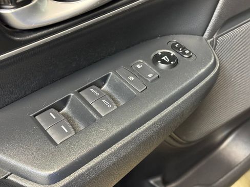 Used 2019 Honda CR-V EX-L image 10