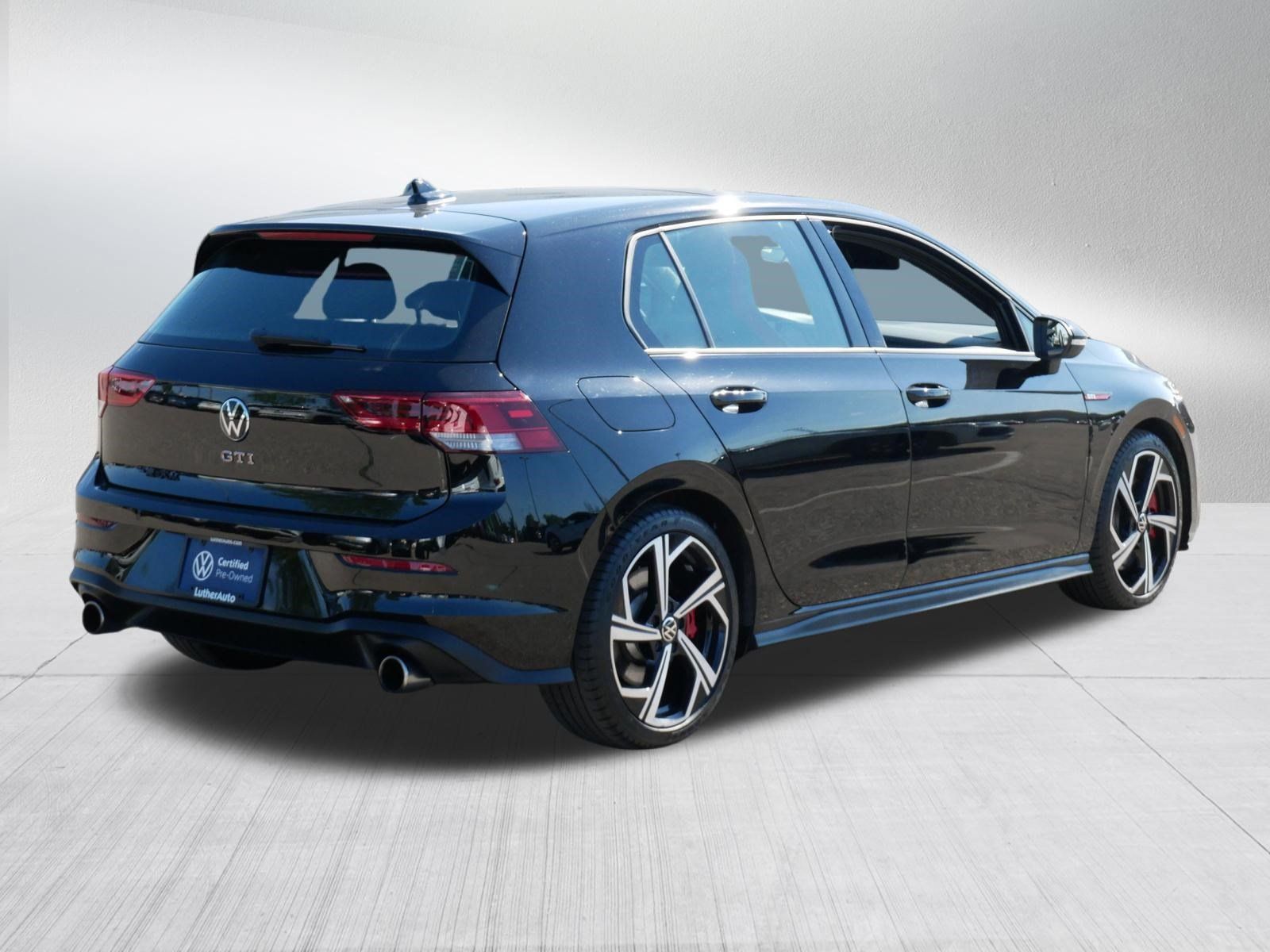 Certified 2024 Volkswagen GTI SE FWD image 7