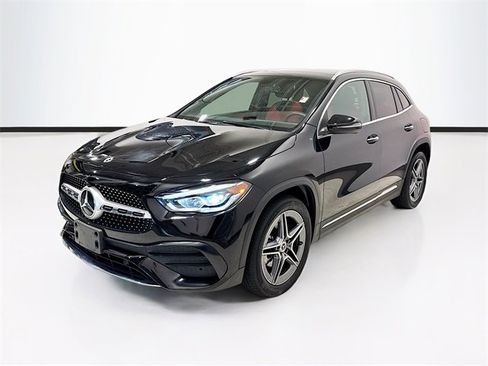 Used 2023 Mercedes-Benz GLA 250 4MATIC image 1