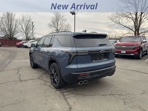 Certified 2024 Chevrolet Traverse RS image 2