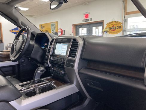 Used 2016 Ford F150 Lariat AWD/4WD image 22