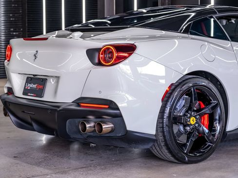 Used 2023 Ferrari Portofino M RWD image 7