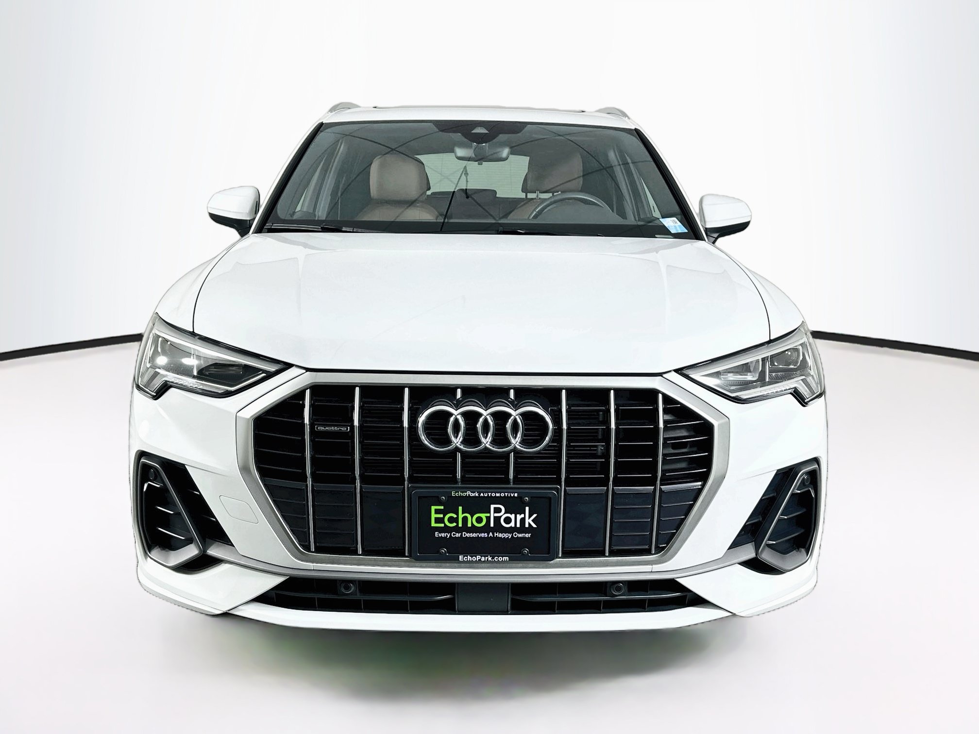 Used 2024 Audi Q3 2.0T Premium AWD/4WD image 2