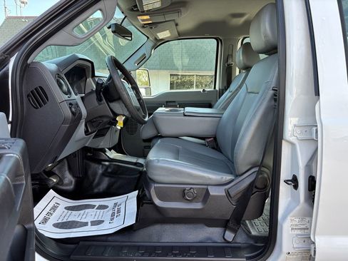 Used 2015 Ford F250 XL w/ Power Equipment Group image 16