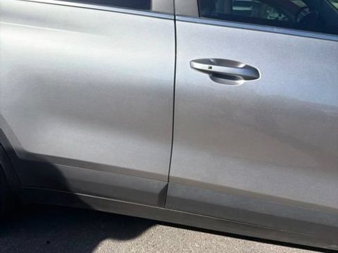 Used 2024 Kia Seltos EX AWD/4WD image 5