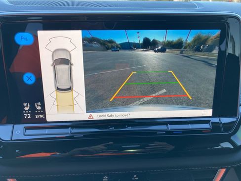 Used 2025 Volkswagen Atlas Cross Sport SEL R-Line image 25