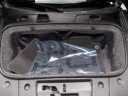 Used 2011 Audi R8 V10 image 45