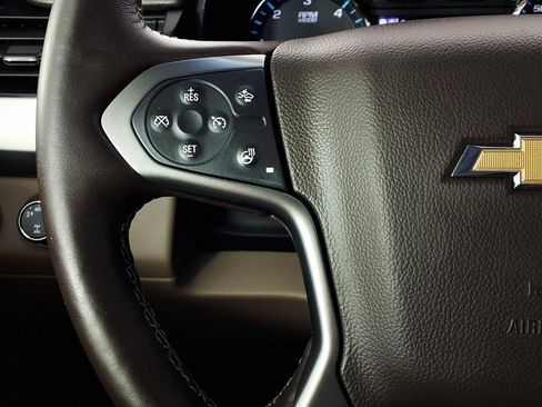Used 2016 Chevrolet Suburban LT AWD/4WD image 20