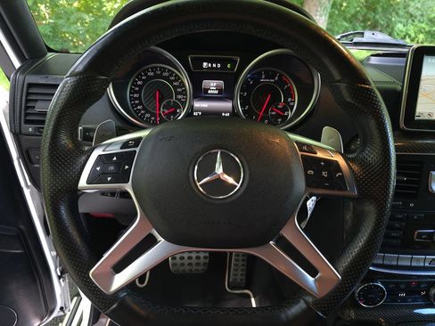 Used 2016 Mercedes-Benz G 63 AMG 4MATIC image 30
