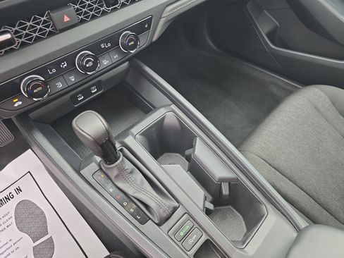 Used 2024 Honda Accord EX image 24