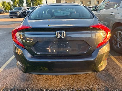 Used 2016 Honda Civic EX image 4