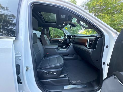 Used 2023 GMC Sierra 1500 Denali AWD/4WD image 45