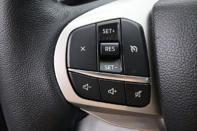 Certified 2024 Ford Explorer XLT w/ Equipment Group 202A AWD/4WD image 18