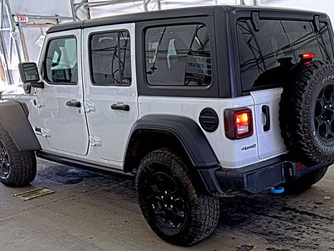 Used 2023 Jeep Wrangler Unlimited w/ Cold Weather Group image 4