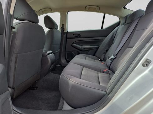 Used 2024 Nissan Altima 2.5 SV FWD image 25