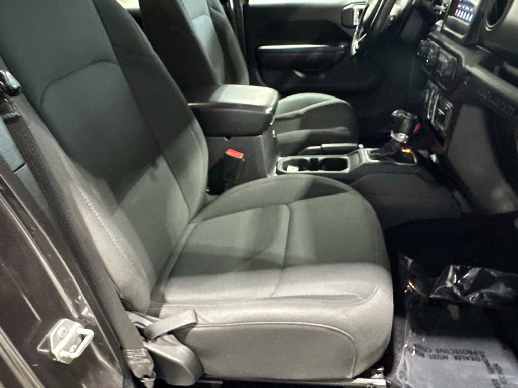 Used 2018 Jeep Wrangler Unlimited Sport S AWD/4WD image 18