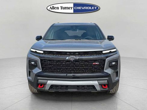 New 2026 Chevrolet Traverse Z71 w/ Driver Confidence Package image 2