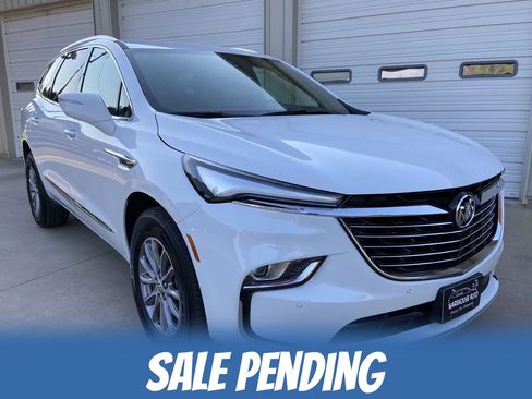 Used 2024 Buick Enclave Premium AWD/4WD image 1