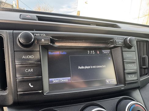 Used 2016 Toyota RAV4 LE image 25