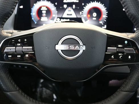 Used 2024 Nissan Ariya AWD image 47