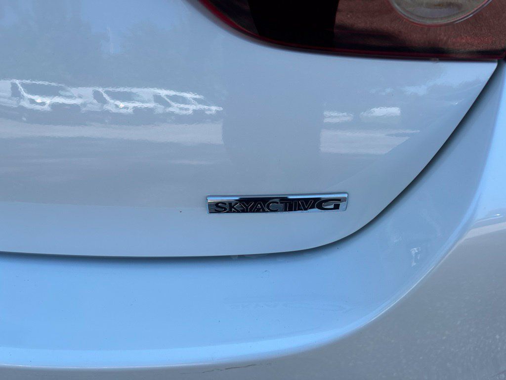 Used 2025 MAZDA MAZDA3 s FWD image 10