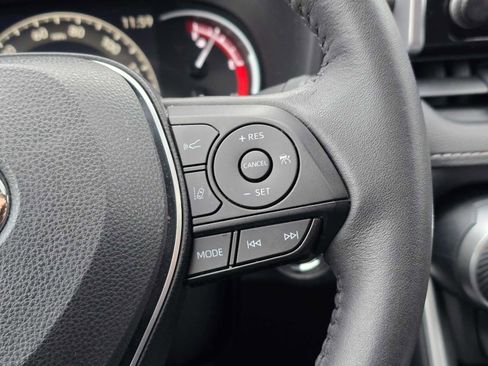 Used 2024 Toyota RAV4 XLE image 27