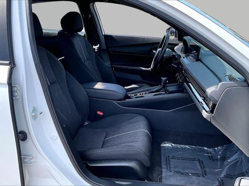 Used 2024 Honda Accord Sport image 8