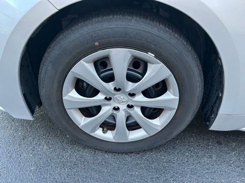 Used 2023 Toyota Corolla LE image 9