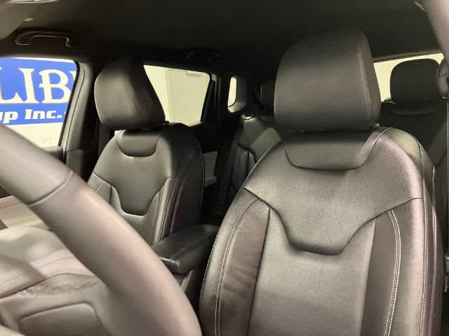 Used 2025 Jeep Compass Limited AWD/4WD image 35