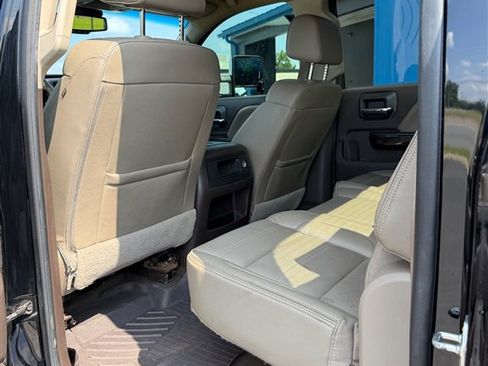 Used 2016 GMC Sierra 2500 Denali w/ Duramax Plus Package AWD/4WD image 31