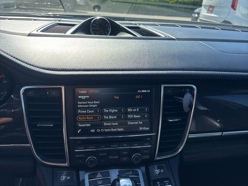 Used 2015 Porsche Panamera AWD/4WD image 13