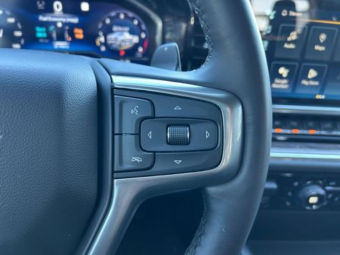 Used 2023 Chevrolet Silverado 1500 LTZ AWD/4WD image 18