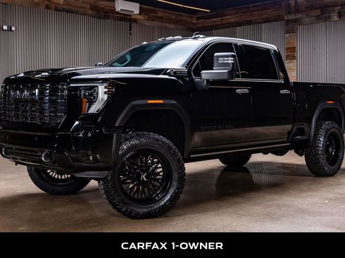 Used 2025 GMC Sierra 2500 Denali Ultimate image 5