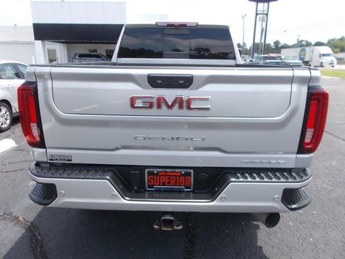Used 2023 GMC Sierra 2500 Denali image 4