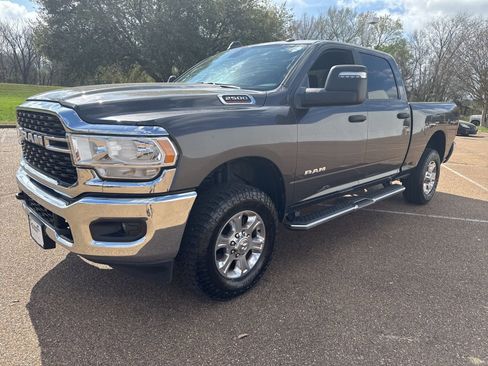 Used 2024 RAM 2500 Big Horn image 3