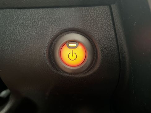 Used 2016 Nissan Leaf SV image 24