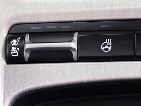 Used 2019 Kia Stinger GT1 image 45