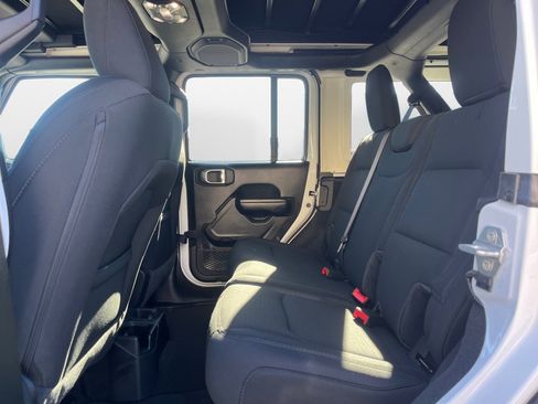 Used 2021 Jeep Wrangler Unlimited Sport image 14