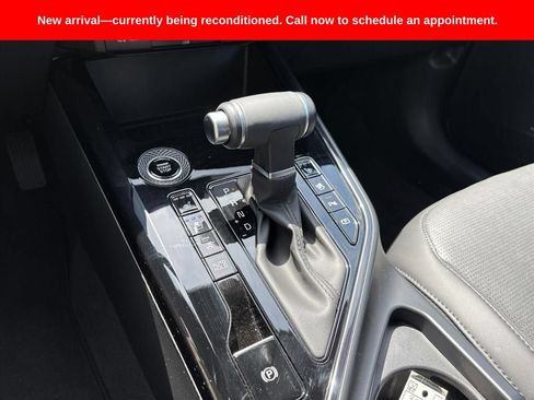 Used 2025 Kia Niro FWD image 26