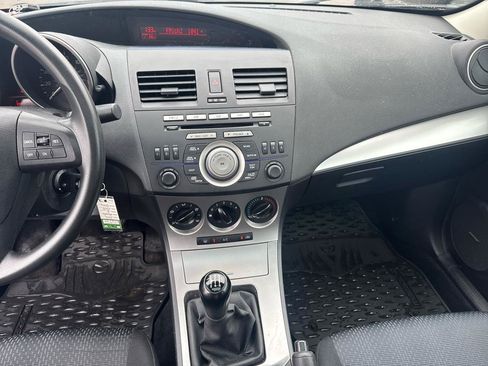 Used 2010 MAZDA MAZDA3 i Touring FWD image 10