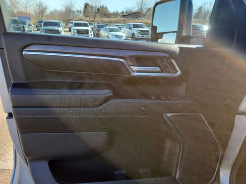 Certified 2024 Chevrolet Silverado 3500 LTZ image 21