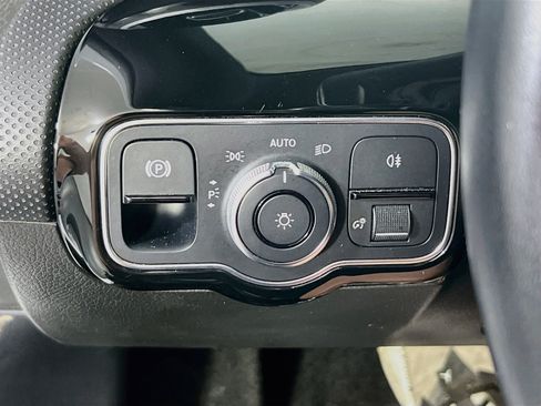 Used 2019 Mercedes-Benz A 220 4MATIC image 10